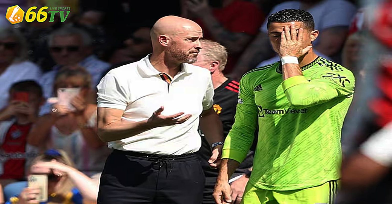 Ten Hag đáp trả chỉ trích của Ronaldo